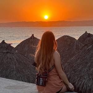 Meet your Posher, Destiny